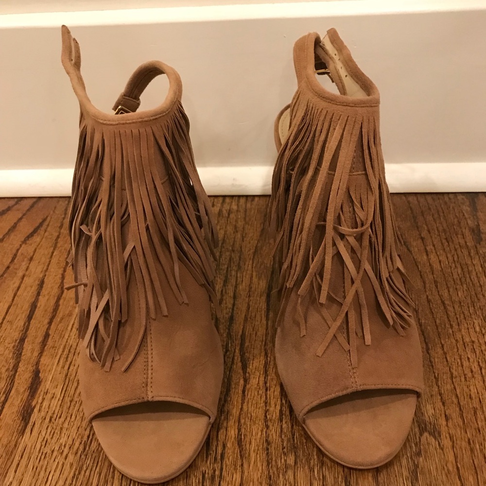 Vince camuto fringe shoes